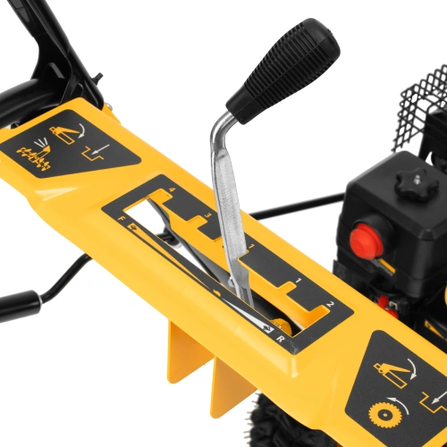 Бензиновая снегоуборочная машина SBM 610, 212 cc, ручной старт, фара Denzel купить в Москве с доставкой по всей России | ProtosMarket.ru