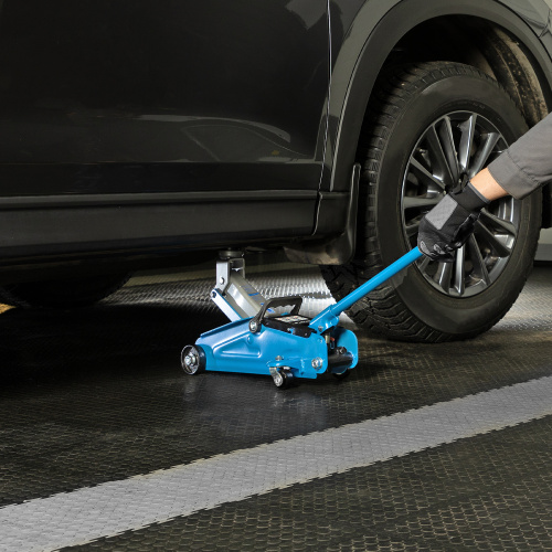 Домкрат гидравлический подкатной, 2 т, h подъема 140-340 мм Stels купить в Москве с доставкой по всей России | ProtosMarket.ru