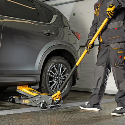 Домкрат гидравлический подкатной, 3,8 т, 110-580 мм, быстрый подъем, низкий подхват, проф. Denzel по ценам производителя в Казани с доставкой по всей России