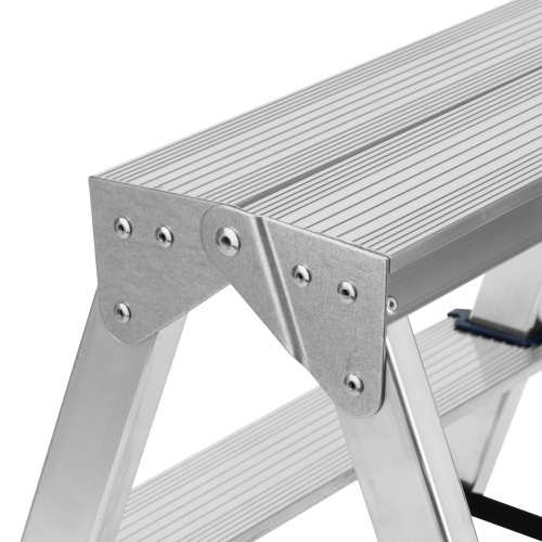 Стремянка двусторонняя 2 ступени, алюминиевая, Сибртех купить в Москве с доставкой по всей России | ProtosMarket.ru