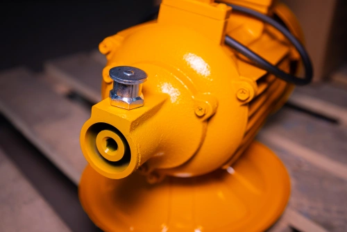 Электропривод глубинного вибратора для бетона 2,2 кВт TOR ZN70-JT (японский тип) по ценам производителя в Казани с доставкой по всей России