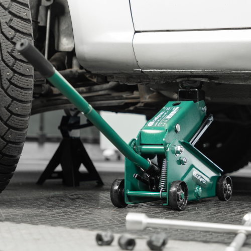 Домкрат гидравлический подкатной, 2,5 т, 148-387 мм, в пласт. кейсе Сибртех по ценам производителя в Казани с доставкой по всей России