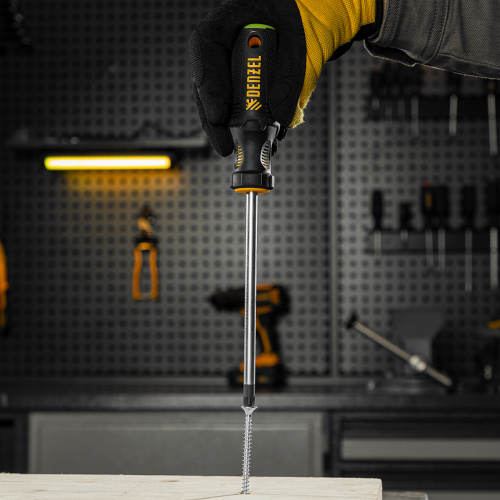 Отвертка PZ3x150 мм, CrV, трехкомпонентная рукоятка Denzel по ценам производителя в Казани с доставкой по всей России