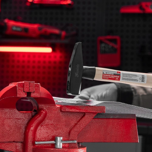 Молоток слесарный, 400 г, квадратный боек, деревянная рукоятка Matrix по ценам производителя в Казани с доставкой по всей России