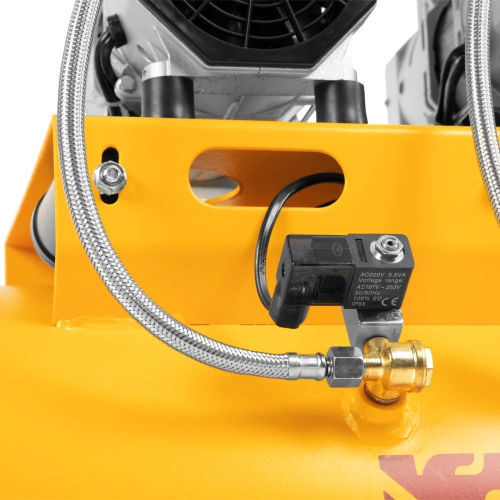 Компрессор безмасляный, малошумный DLS 3300/100, 3300 Вт,3x1100, 100 л, 570 л/мин ,блок управления Denzel купить в Москве с доставкой по всей России | ProtosMarket.ru