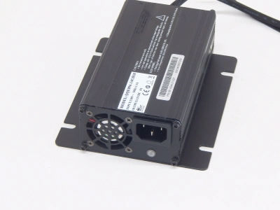 Зарядное устройство для тележек EHLS1000N\1500N 12V/8A (Charger) по ценам производителя в Казани с доставкой по всей России