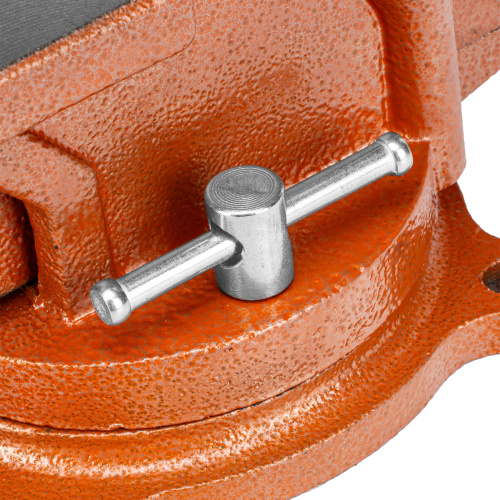 Тиски слесарные, 125 мм, поворотные, с наковальней Sparta купить в Москве с доставкой по всей России | ProtosMarket.ru