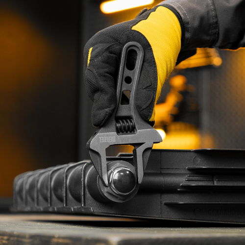 Ключ разводной 155 мм, CrV, кованый, укороченная рукоятка Denzel купить в Москве с доставкой по всей России | ProtosMarket.ru