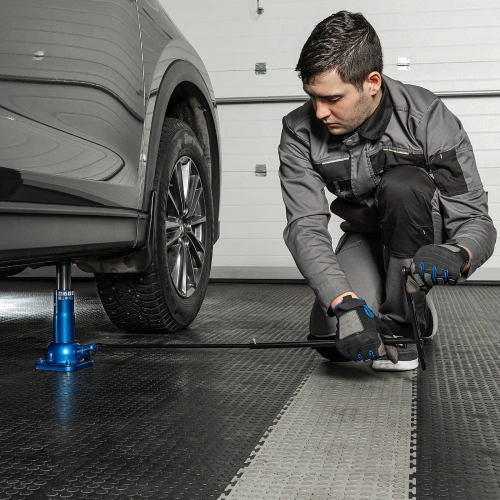 Домкрат механический бутылочный, 2 т, h подъема 210-495 мм, домкрат, ручка Stels по ценам производителя в Казани с доставкой по всей России