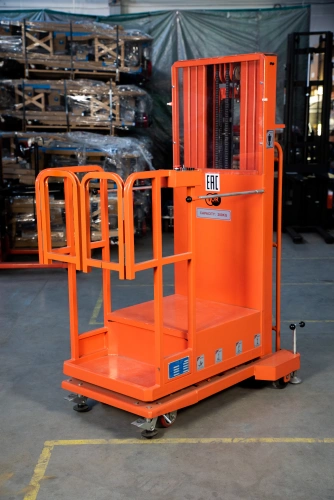 Сборщик заказов с электроподъемом 200 кг 3,3 м TOR GOPY3.302 по ценам производителя в Казани с доставкой по всей России