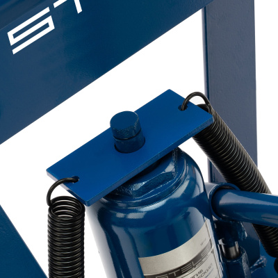 Трубогиб гидравлический, 8 т, в комплекте с башмаками 1/2-1 Stels купить в Москве с доставкой по всей России | ProtosMarket.ru