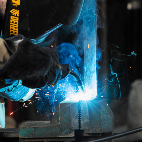 Аппарат инвертор. полуавтомат. cварки IMIG-200, 200 А, ПВ 60%, катушка 5 кг Denzel купить в Москве с доставкой по всей России | ProtosMarket.ru