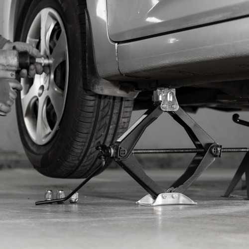 Домкрат ромбический винтовой универсальный ТУ 5.16-469-0213-04, 0,9 т, 100-395 мм Россия по ценам производителя в Казани с доставкой по всей России