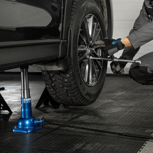 Домкрат механический бутылочный, 2 т, h подъема 180-395 мм, 2 части (домкрат, ручка) Stels купить в Москве с доставкой по всей России | ProtosMarket.ru