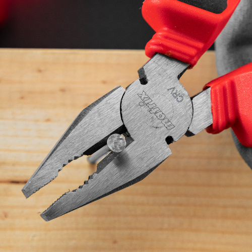 Плоскогубцы комбинированные, 160 мм, хром-ванадий, двухкомпонентные рукоятки Matrix купить в Москве с доставкой по всей России | ProtosMarket.ru