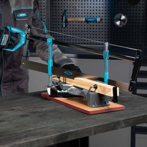 Стусло прецизионное, двухплоскостное, пила 600 мм, две прижимные струбцины, ограничительный упор Gross купить в Москве с доставкой по всей России | ProtosMarket.ru