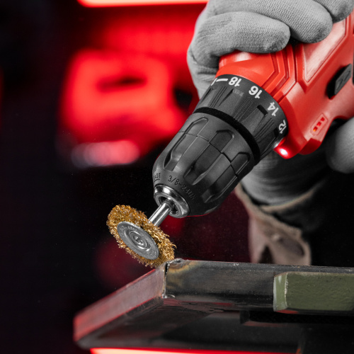 Щетка для дрели, 40 мм, плоская со шпилькой, латунированная витая проволока Matrix по ценам производителя в Казани с доставкой по всей России