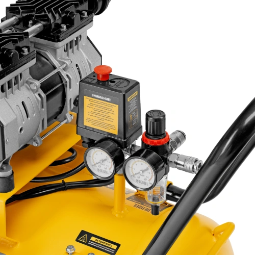 Компрессор безмасляный, малошумный  DLS 2250/100, 2250 Вт, 3x750, 100 л, 410 л/мин блок управления/ Denzel купить в Москве с доставкой по всей России | ProtosMarket.ru