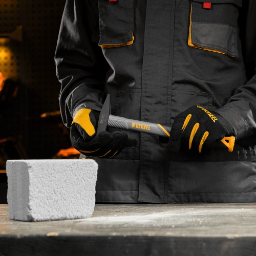 Молоток слесарный, 200 г, кованый, фибергласовая рукоятка c TPR покрытием Denzel купить в Москве с доставкой по всей России | ProtosMarket.ru