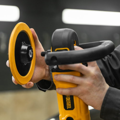 Машина полировальная CP-180, 1400 Вт, 180 мм, 0-3000 об/мин Denzel купить в Москве с доставкой по всей России | ProtosMarket.ru