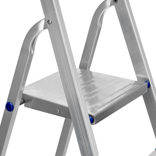 Стремянка, 6 ступеней, алюминиевая, Сибртех купить в Москве с доставкой по всей России | ProtosMarket.ru