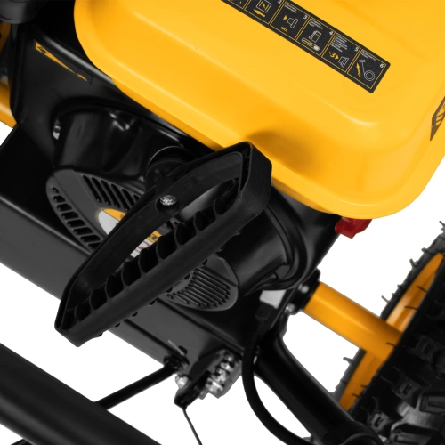 Бензиновая снегоуборочная машина SBM 610, 212 cc, ручной старт, фара Denzel купить в Москве с доставкой по всей России | ProtosMarket.ru