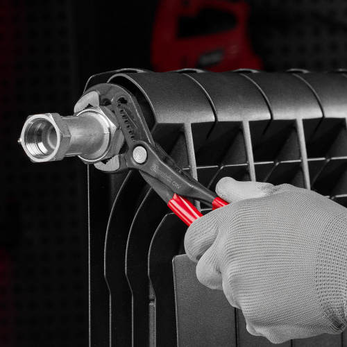 Клещи переставные 180 мм, кнопочный механизм, хром-ванадий, обливные рукоятки Matrix купить в Москве с доставкой по всей России | ProtosMarket.ru