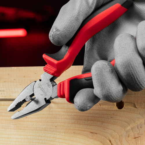 Плоскогубцы комбинированные, 160 мм, хром-ванадий, двухкомпонентные рукоятки Matrix купить в Москве с доставкой по всей России | ProtosMarket.ru