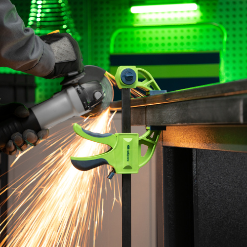 Струбцина F-образная, быстрозажимная, 150 х 70 х 360 мм, пластиковый корпус, фиксатор, двухкомпонентная рукоятка Сибртех купить в Москве с доставкой по всей России | ProtosMarket.ru