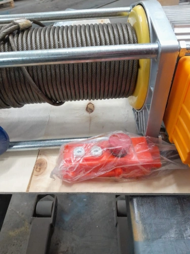 Лебедка электрическая 1250кг 100м с канатом 220В алюминиевый корпус TOR KCD(А) по ценам производителя в Казани с доставкой по всей России