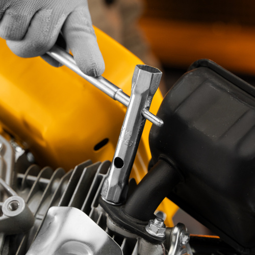 Набор ключей трубчатых торцевых, 6 - 22 мм, вороток, оцинкованные, 9 шт. Sparta купить в Москве с доставкой по всей России | ProtosMarket.ru