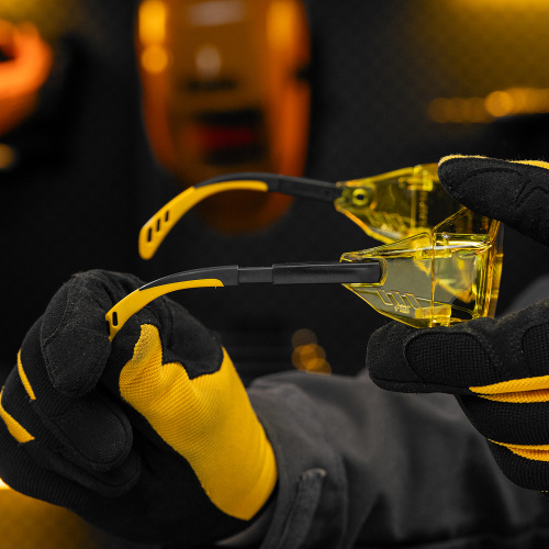 Очки защитные открытые, поликарбонатные, увеличенная желтая линза, регулируемые дужки Denzel купить в Москве с доставкой по всей России | ProtosMarket.ru