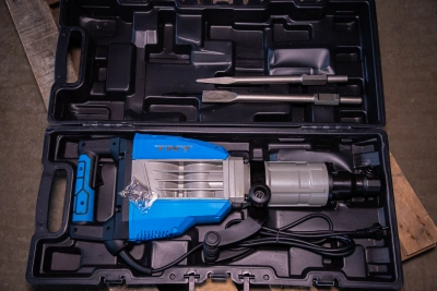 Молоток отбойный электрический ТОR DH16T 1900ВТ 60Дж HEX30 по ценам производителя в Казани с доставкой по всей России