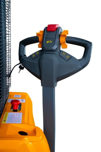 Штабелер самоходный 1,2 т 3,0 м XILIN CDD12R-EN 24/105 В/Ач с раздвижными вилами по ценам производителя в Казани с доставкой по всей России