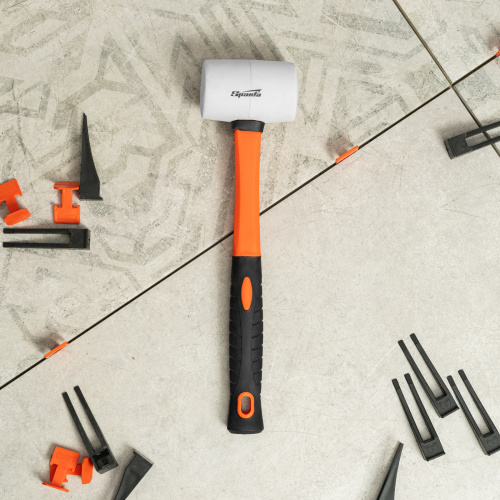 Киянка резиновая, 225 г, белая резина, фибергласовая рукоятка Sparta купить в Москве с доставкой по всей России | ProtosMarket.ru