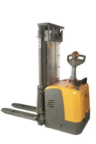 Штабелер самоходный 2,0 т 4,5 м XILIN CDDK20 24/300 В/Ач ЭУР, выдв. опоры (с платформой) по ценам производителя в Казани с доставкой по всей России