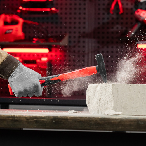 Молоток слесарный optimal, 300 г, фибергласовая обрезиненная рукоятка, квадратный боек Matrix купить в Москве с доставкой по всей России | ProtosMarket.ru