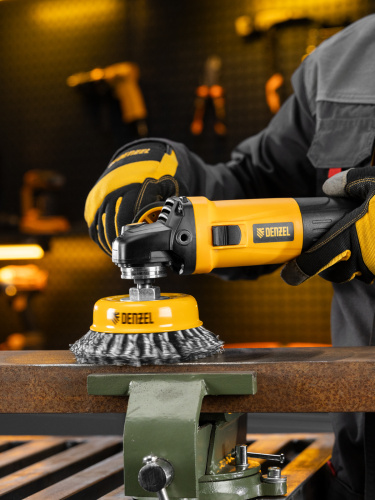 Щетка для УШМ, 125 мм, "Чашка", крученая нержавеющая проволока 0.5 мм, М14 Denzel по ценам производителя в Казани с доставкой по всей России