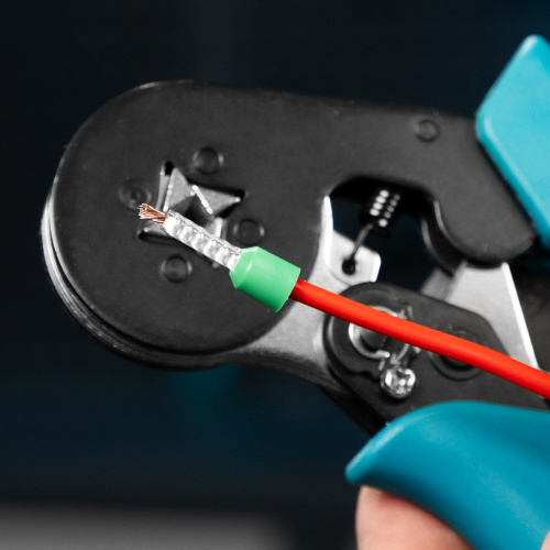 Клещи (пресс-клещи) для обжима наконечников электропроводов с сечением 0.25-8 мм2 Gross по ценам производителя в Казани с доставкой по всей России