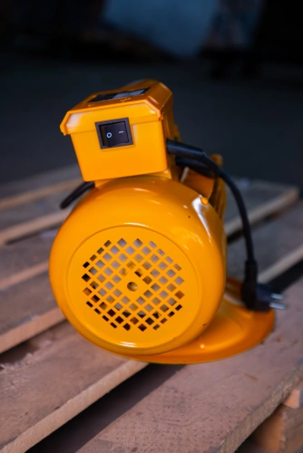 Электропривод глубинного вибратора для бетона 2,2 кВт TOR ZN70-JT (японский тип) по ценам производителя в Казани с доставкой по всей России