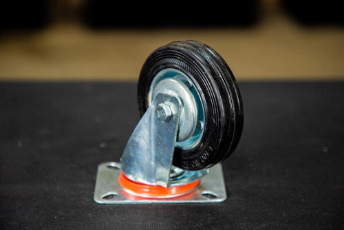 Колесо поворотное резина SC 42 100 мм (Y) по ценам производителя в Казани с доставкой по всей России