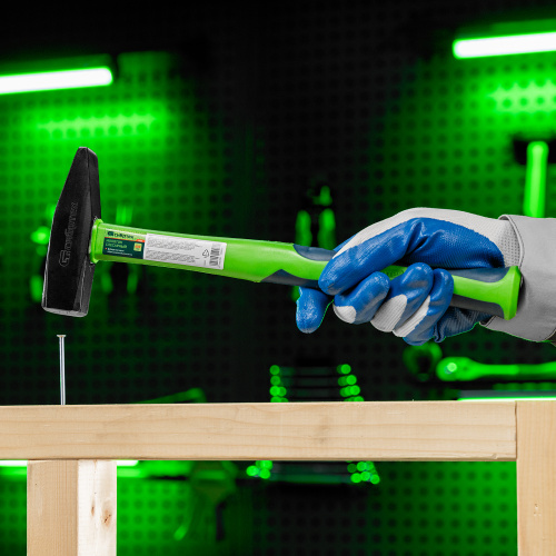 Молоток слесарный, 600 г, фибергласовая обрезиненная рукоятка Сибртех купить в Москве с доставкой по всей России | ProtosMarket.ru