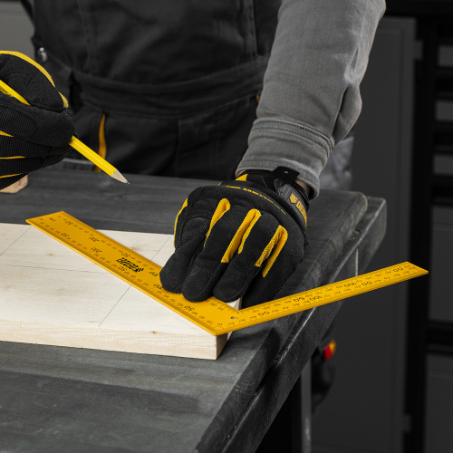 Угольник стальной, 200 х 300 мм Denzel по ценам производителя в Казани с доставкой по всей России