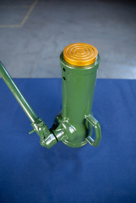 Домкрат винтовой TOR ДВ 10,0 т купить в Москве с доставкой по всей России | ProtosMarket.ru