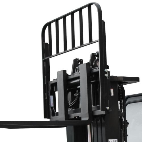 Дизельный погрузчик с кабиной YETT CPCD30-XC5K2-M350-3W-K купить в Москве с доставкой по всей России | ProtosMarket.ru