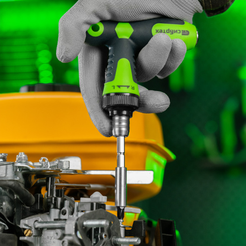 Отвертка Т-образная реверсивная с набором бит, торцевых головок, 33 предмета, CrV Сибртех купить в Москве с доставкой по всей России | ProtosMarket.ru