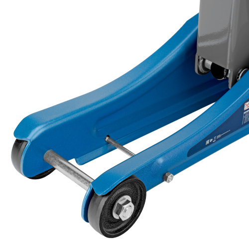 Домкрат гидравлический подкатной в пластиковом кейсе, 2 т, Low Profile, 80-380 мм Stels купить в Москве с доставкой по всей России | ProtosMarket.ru