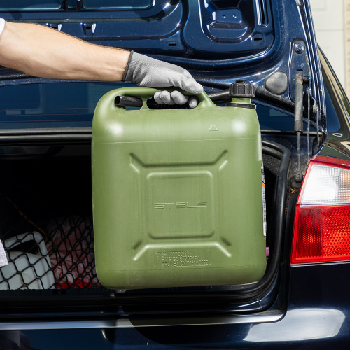 Канистра для ГСМ вертикальная 20 л, пластиковая, усиленная Stels купить в Москве с доставкой по всей России | ProtosMarket.ru