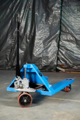 Тележка гидравлическая широковильная 2500 кг 1220х685 мм полиуретановые колеса TOR RHP по ценам производителя в Казани с доставкой по всей России