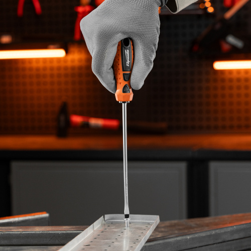 Отвертка "Point", SL5 х 150 мм, CS, двухкомпонентная рукоятка Sparta купить в Москве с доставкой по всей России | ProtosMarket.ru